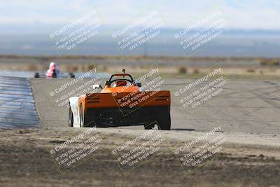 media/Oct-26-2025-CalClub SCCA (Sun) [[8ce1e69566]]/Group 6/Grapevine/